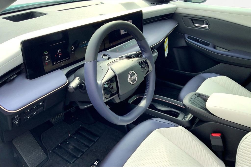 New 2026 Nissan Leaf Platinum+ w/ Cargo Package (Platinum+) image 8