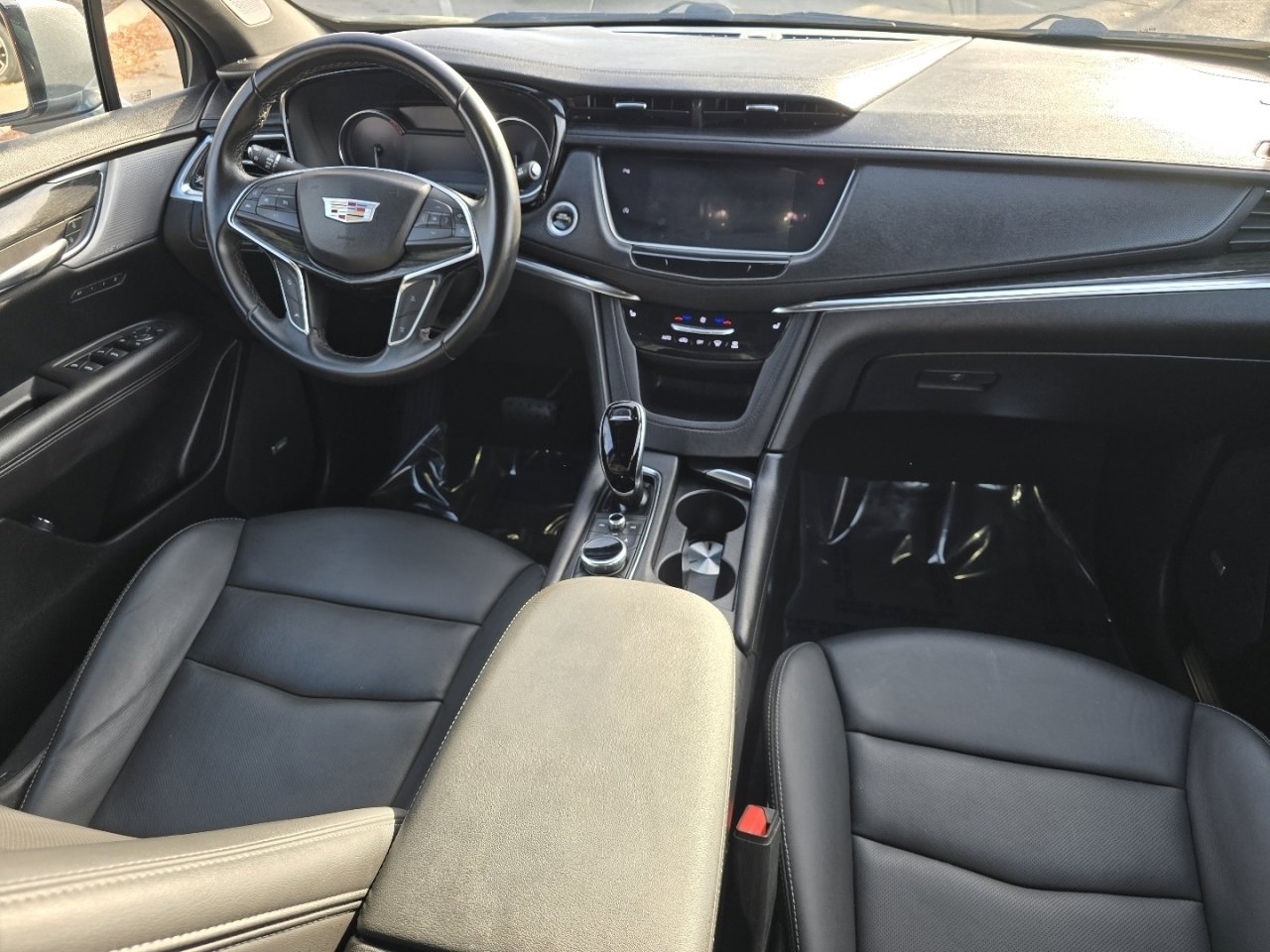 Used 2022 Cadillac XT5 Premium Luxury w/ LPO, Premium Carpet Package image 24