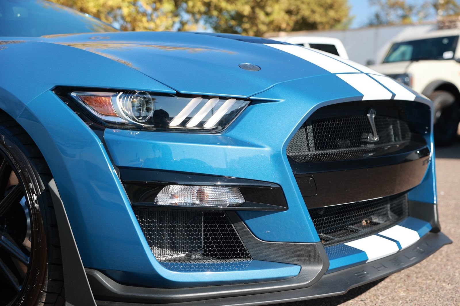 Used 2021 Ford Mustang Shelby GT500 w/ Technology Package RWD image 9