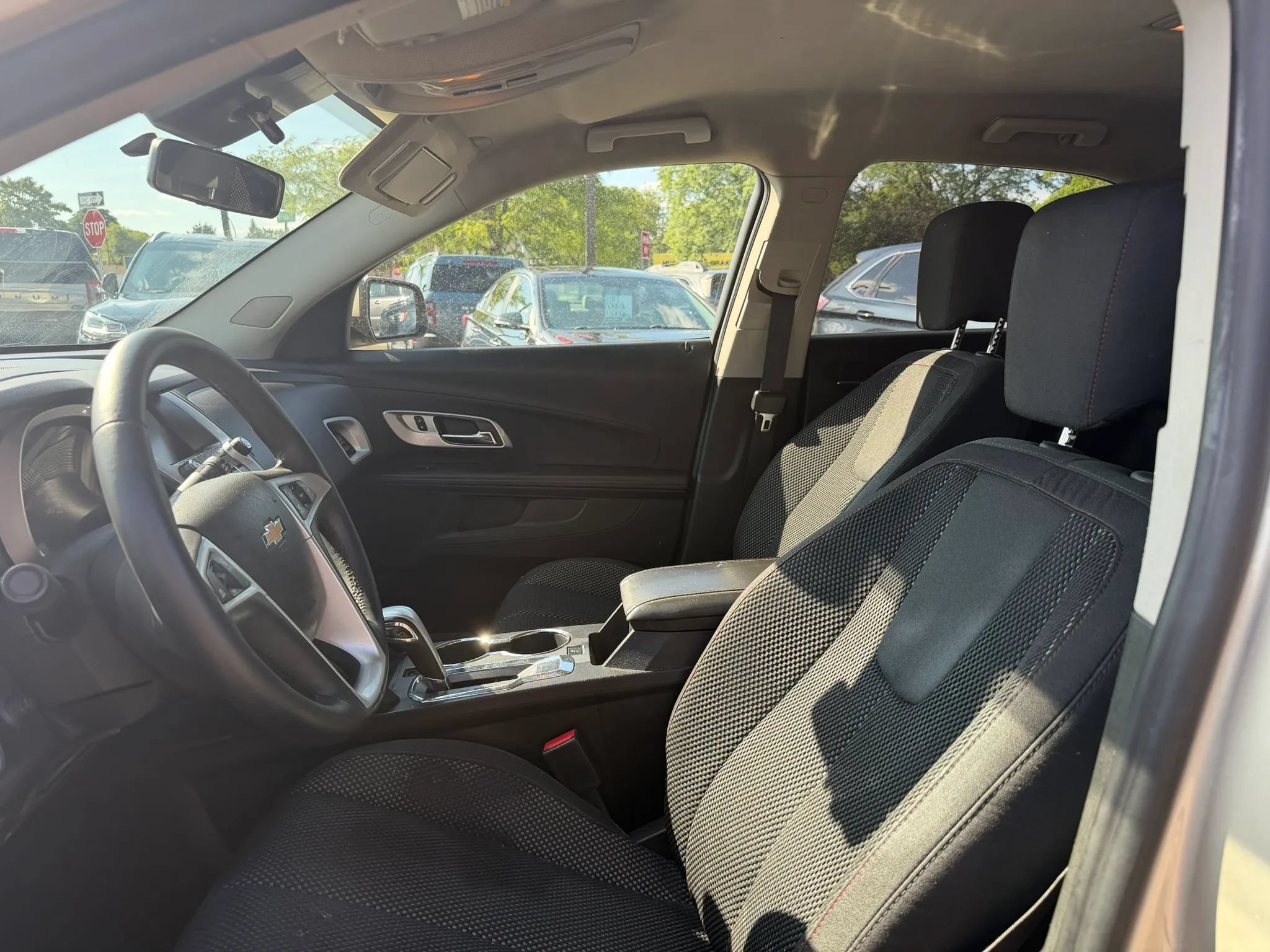 Used 2015 Chevrolet Equinox LT w/ Driver Convenience Package FWD image 9