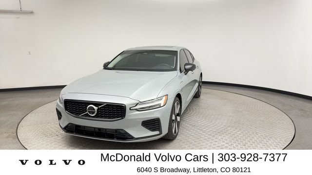 Certified 2024 Volvo S60 T8 Ultimate AWD/4WD image 7
