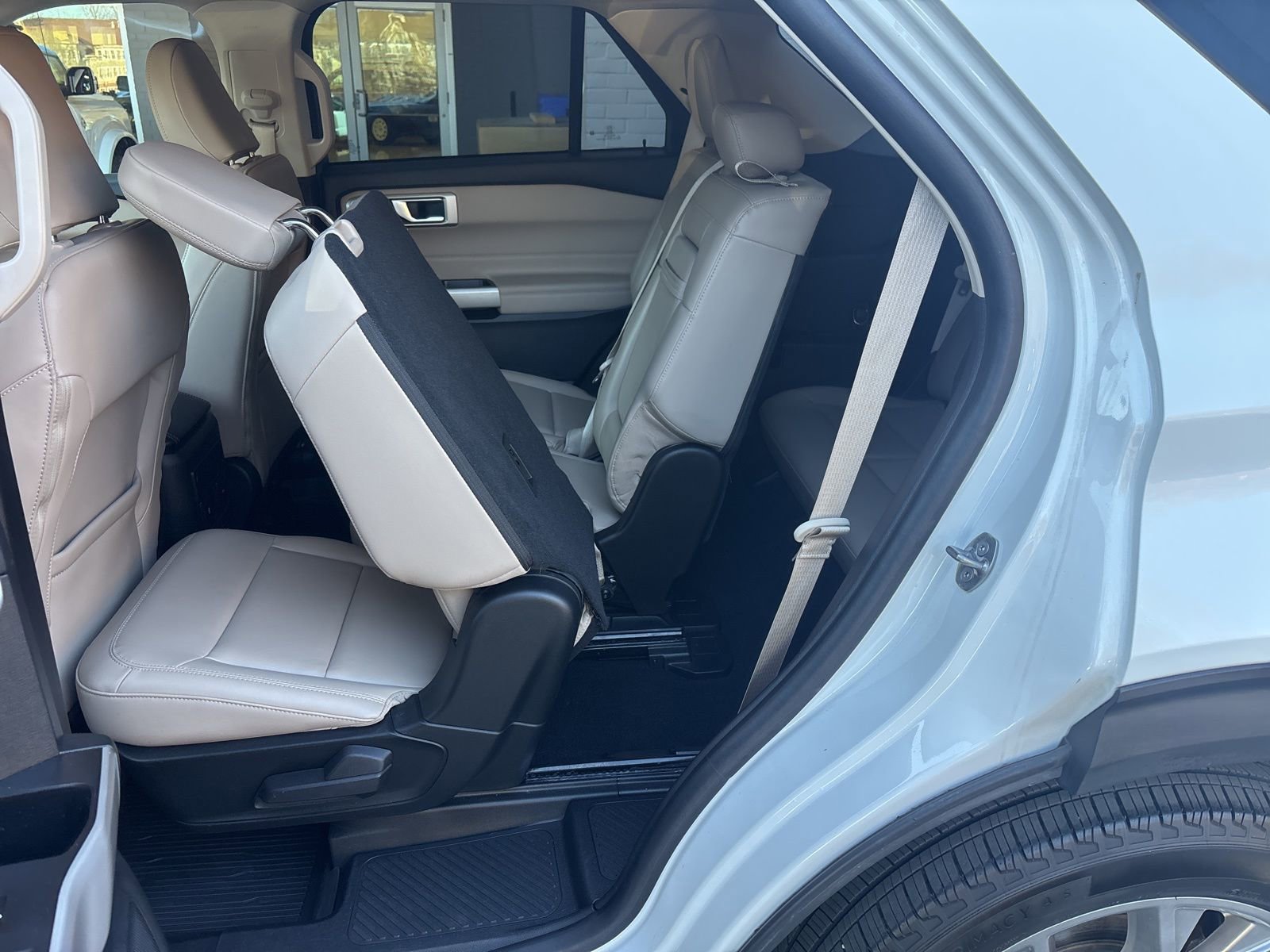 Certified 2023 Ford Explorer XLT w/ Equipment Group 202A AWD/4WD image 43