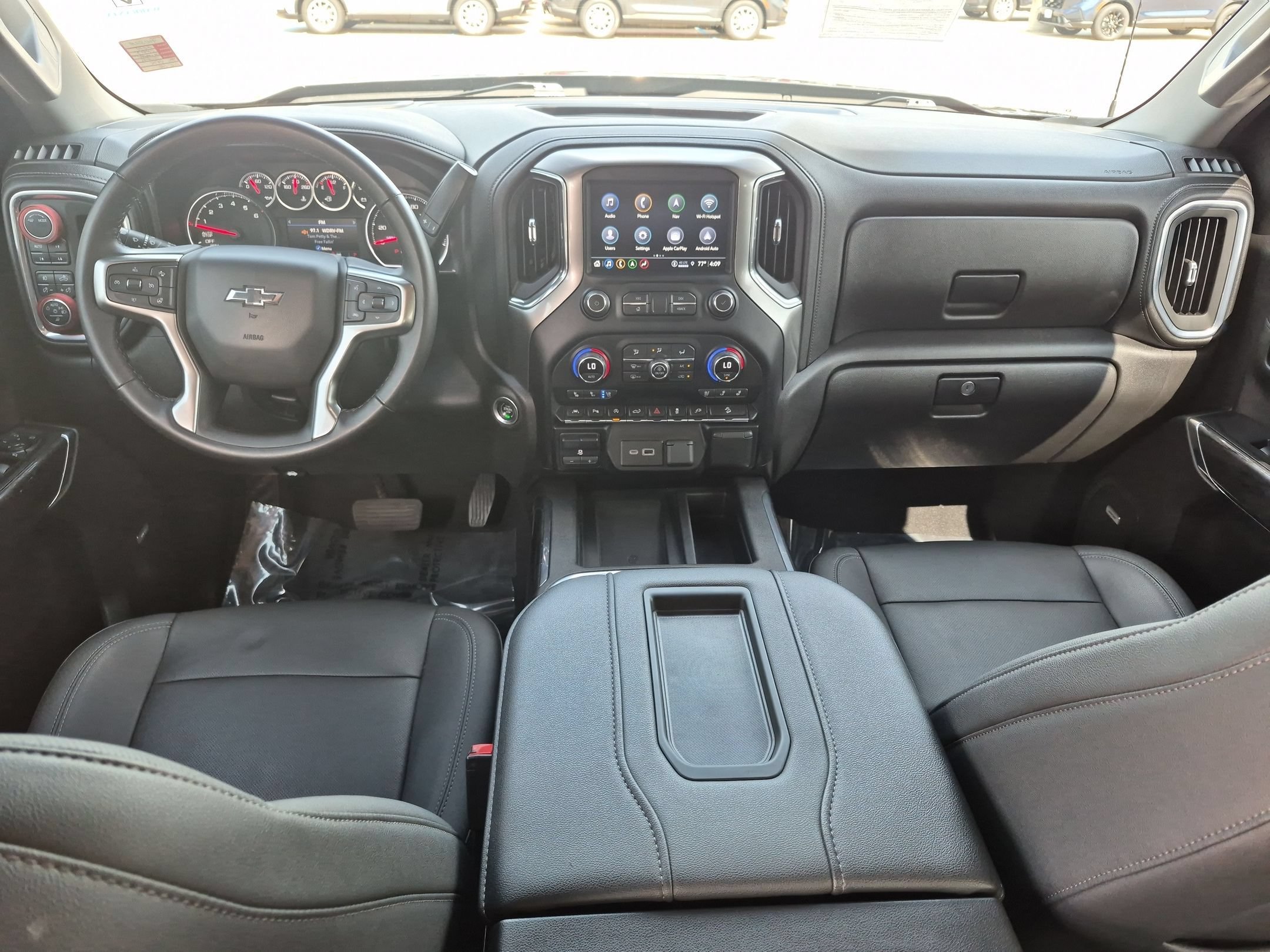 Used 2021 Chevrolet Silverado 1500 LTZ w/ LTZ Premium Package AWD/4WD image 25