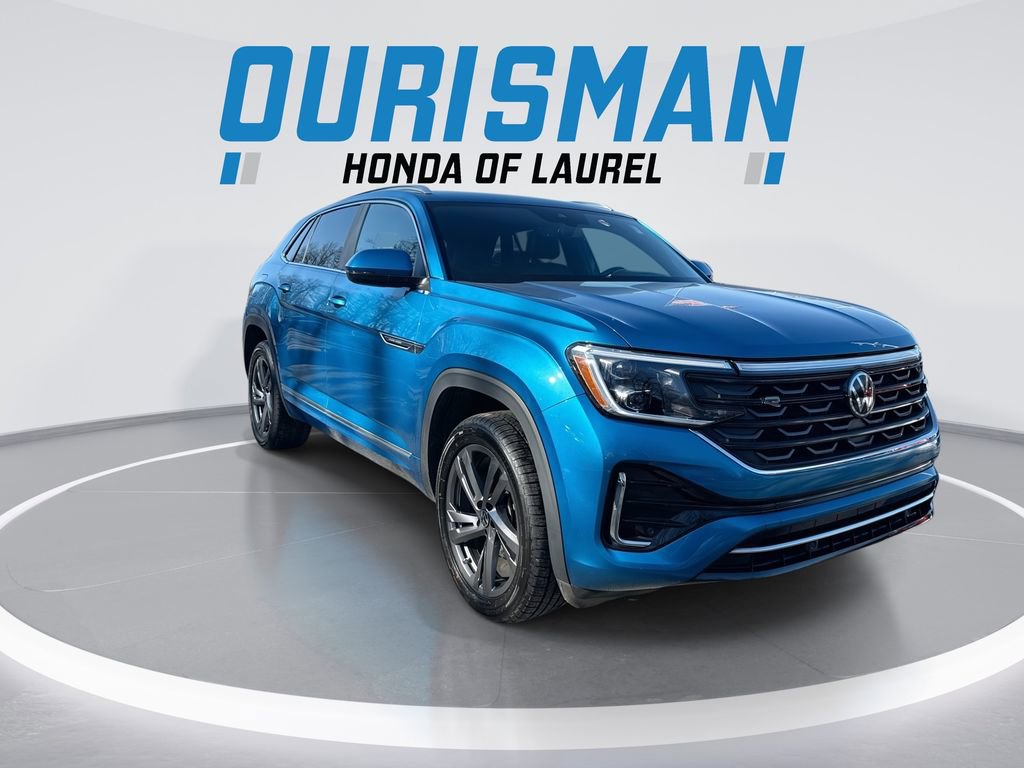 Used 2024 Volkswagen Atlas Cross Sport SEL R-Line image 2