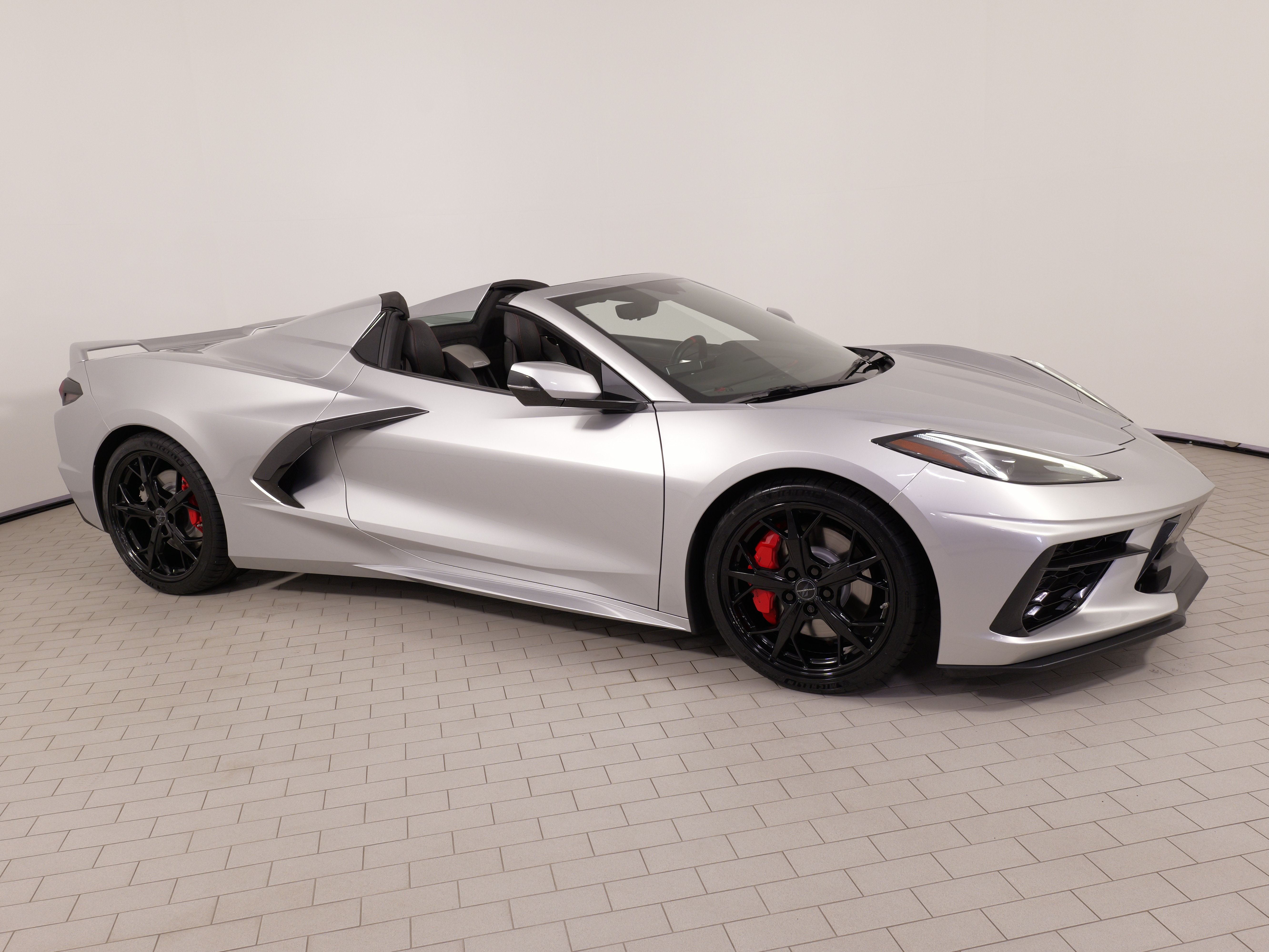 Used 2020 Chevrolet Corvette Stingray Premium Conv w/ 3LT Preferred Equipment Group RWD image 10