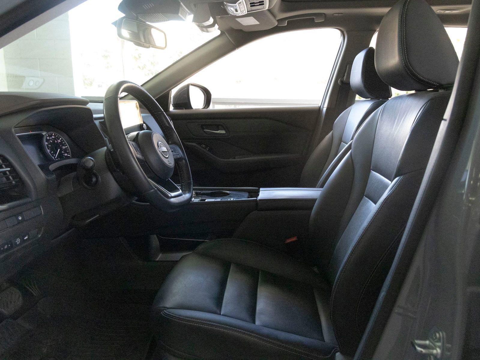 Used 2023 Nissan Rogue SL FWD image 14