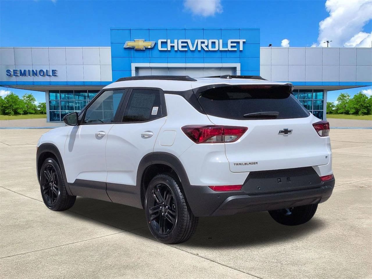 New 2026 Chevrolet TrailBlazer LT w/ Convenience Package FWD image 3