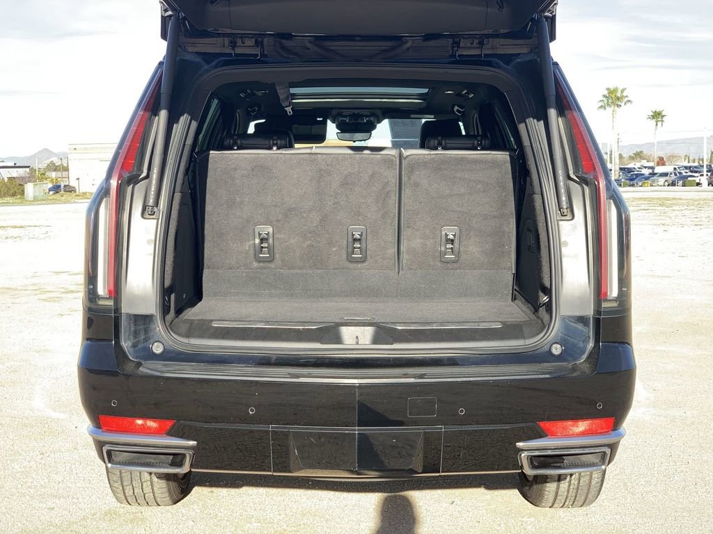 Certified 2023 Cadillac Escalade Premium Luxury image 24