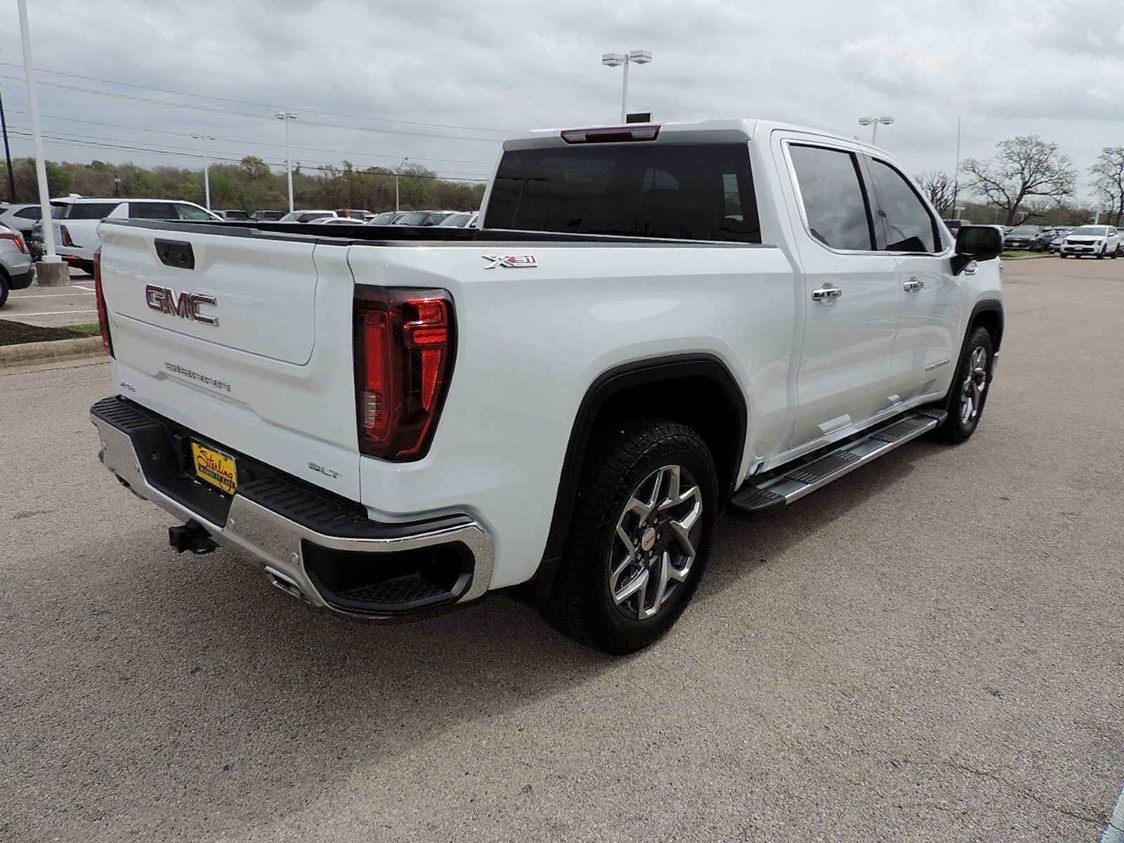 Certified 2023 GMC Sierra 1500 SLT image 5
