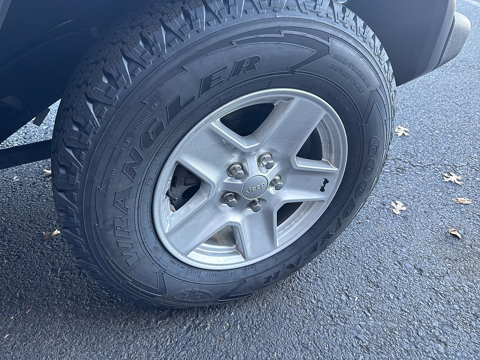 Used 2020 Jeep Gladiator Sport w/ Quick Order Package 24S image 21