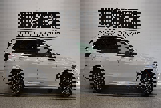 New 2026 BMW X5 M60i w/ Climate Comfort Package image 2