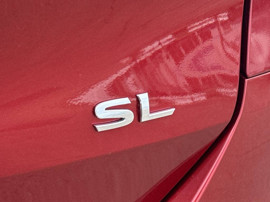 Used 2015 Nissan Rogue SL w/ SL Premium Package image 8