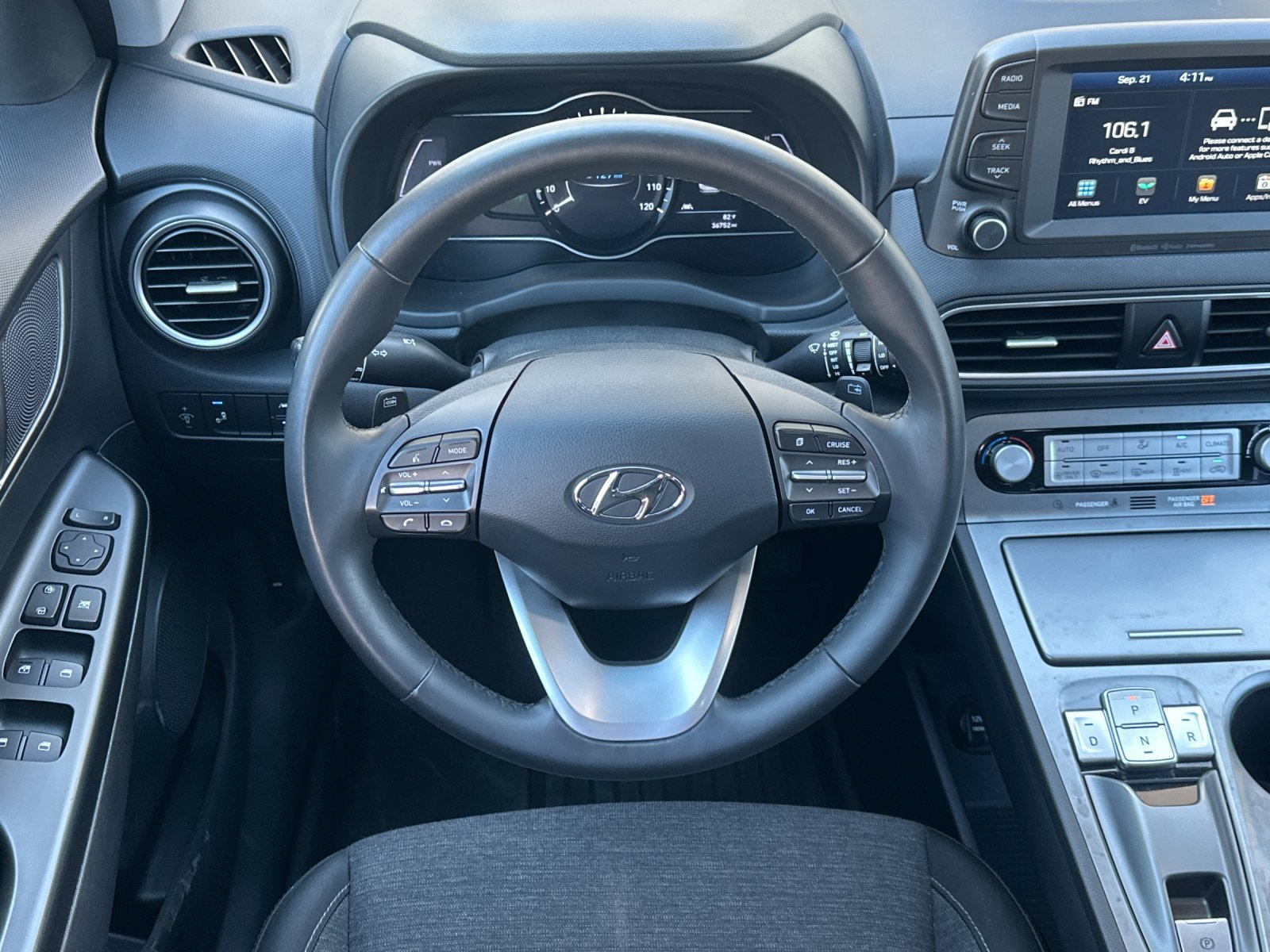 Used 2021 Hyundai Kona SEL w/ Cargo Package FWD image 14