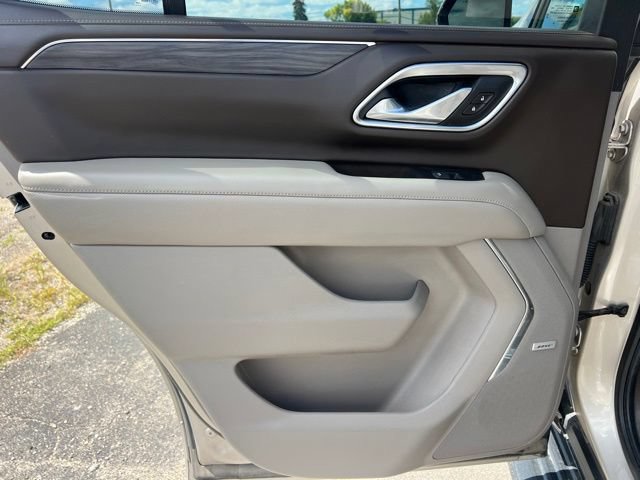 Used 2021 GMC Yukon SLT w/ SLT Luxury Plus Package AWD/4WD image 18