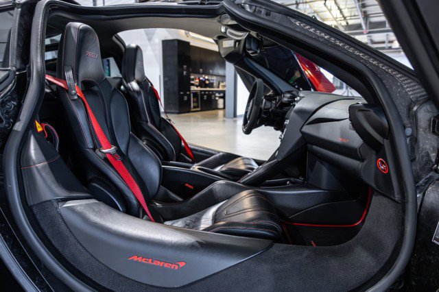 Used 2021 McLaren 765LT RWD image 46