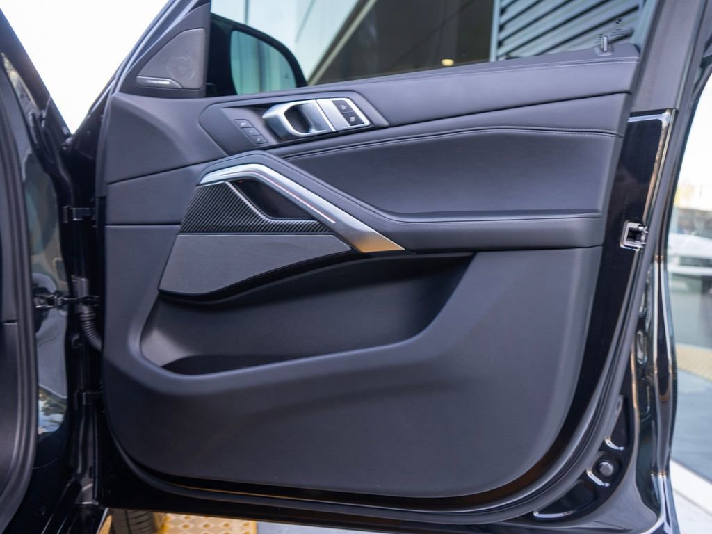 Used 2024 BMW X6 M Competition image 35