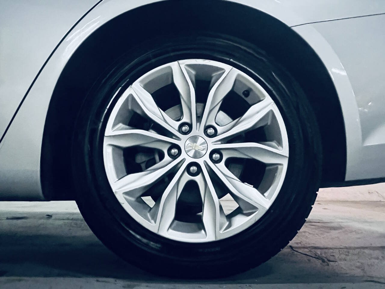 Used 2020 Chevrolet Malibu LT FWD image 15