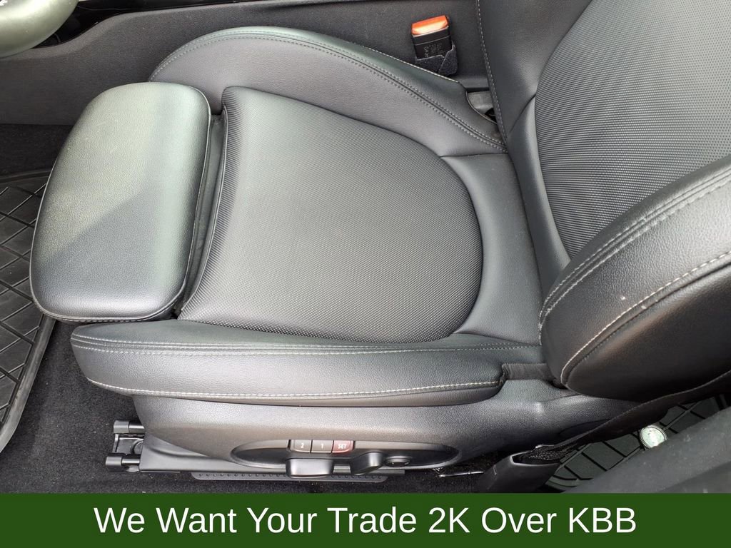 Used 2022 MINI Cooper Clubman S w/ Premium Package image 9