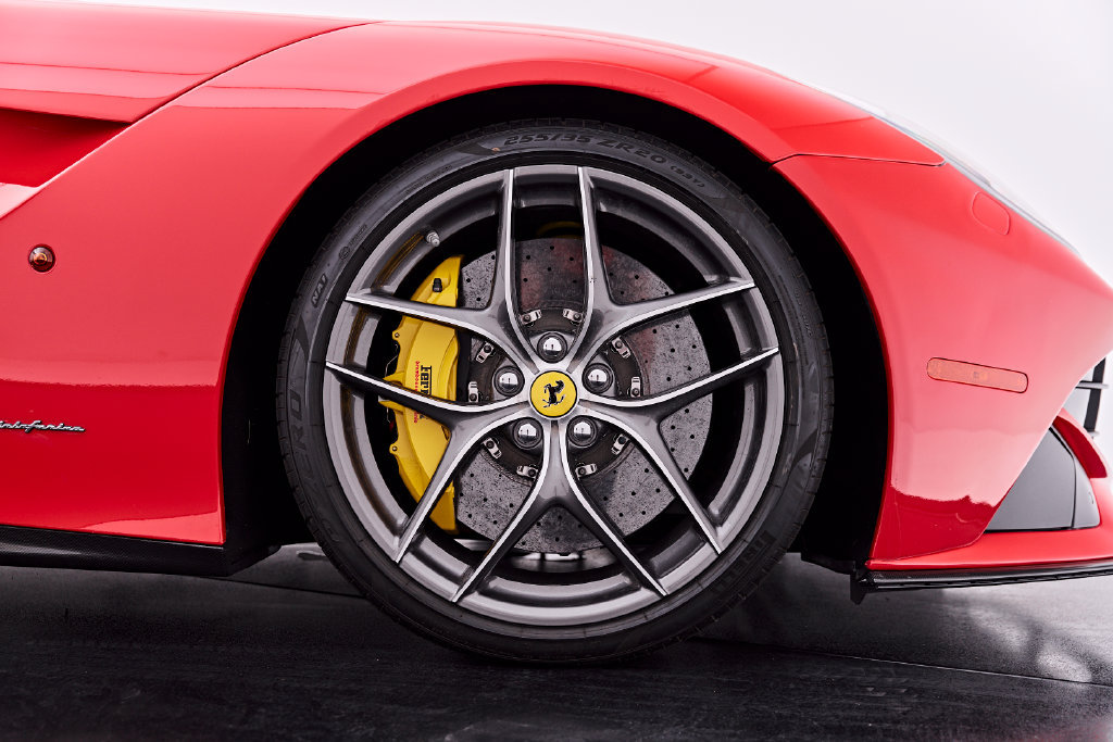Used 2016 Ferrari F12 Berlinetta RWD image 40