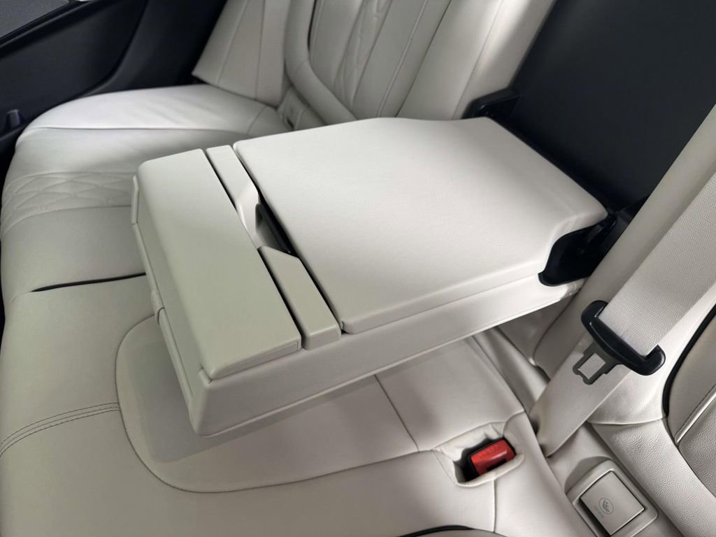 Used 2026 BMW X5 xDrive40i image 33