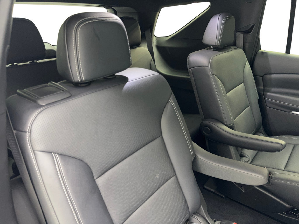 Used 2026 Chevrolet Traverse LT FWD image 46
