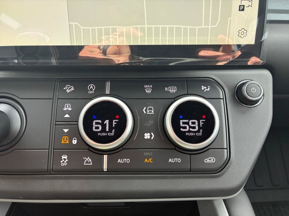 New 2026 Land Rover Defender 110 X AWD/4WD image 18