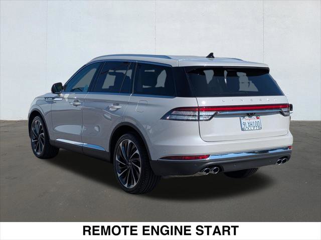 Used 2023 Lincoln Aviator Reserve w/ Equipment Group 201A image 3