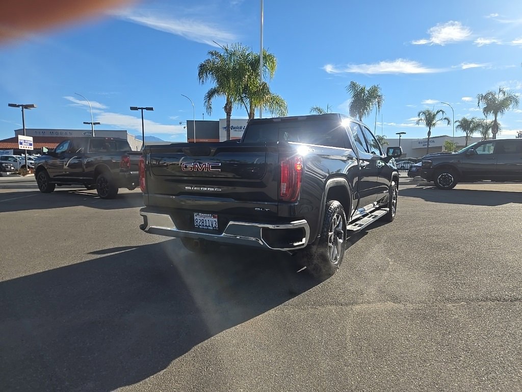 Used 2022 GMC Sierra 1500 SLT w/ SLT Convenience Package image 4