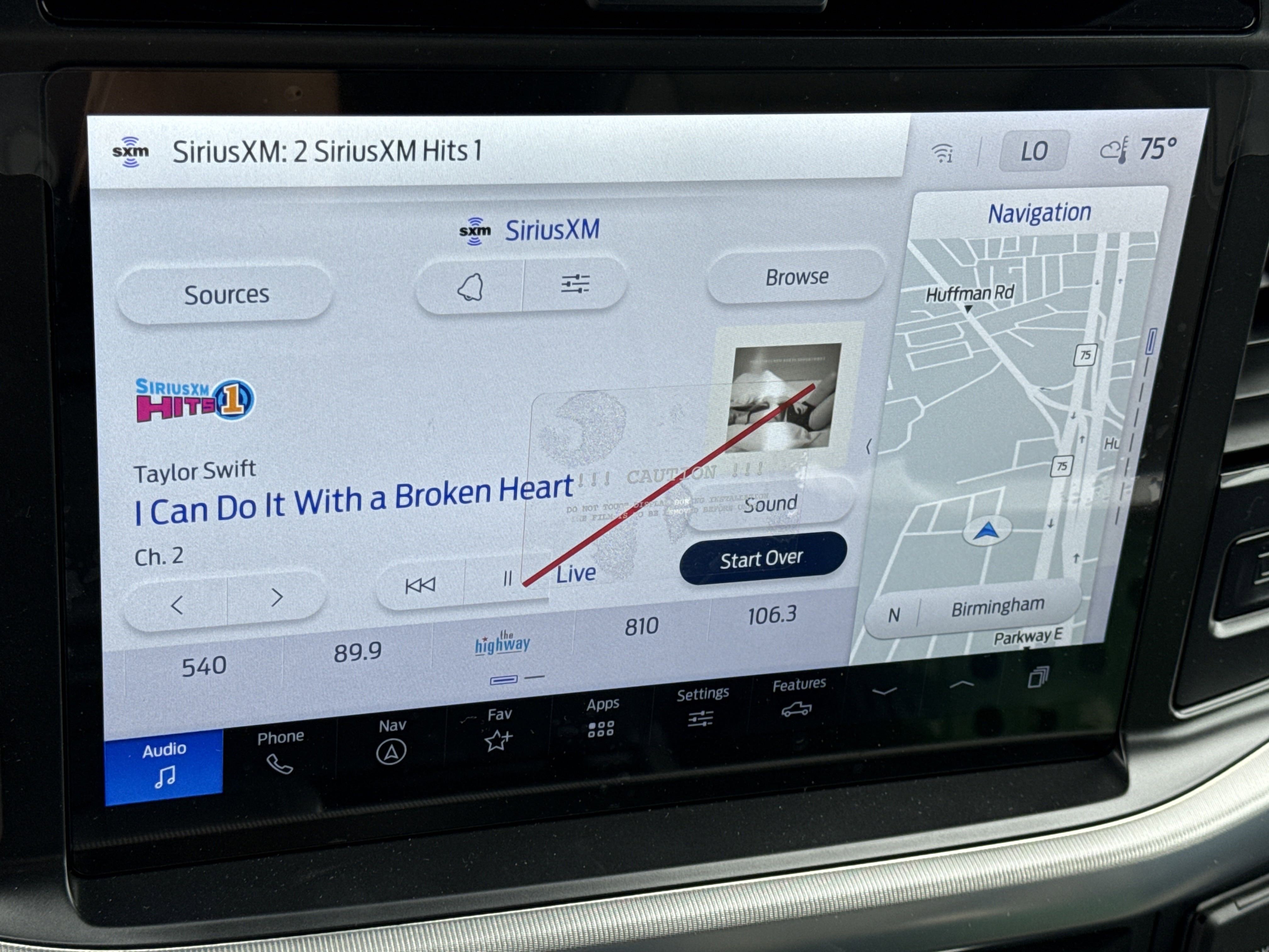 New 2025 Ford F150 Lariat w/ Equipment Group 502A High image 29