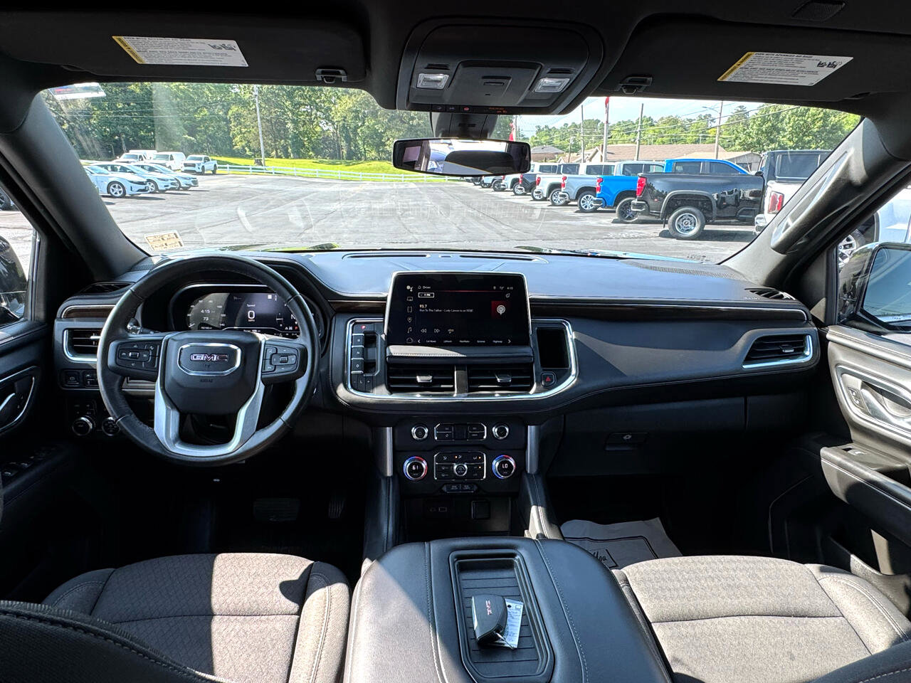 Used 2022 GMC Yukon SLE image 21