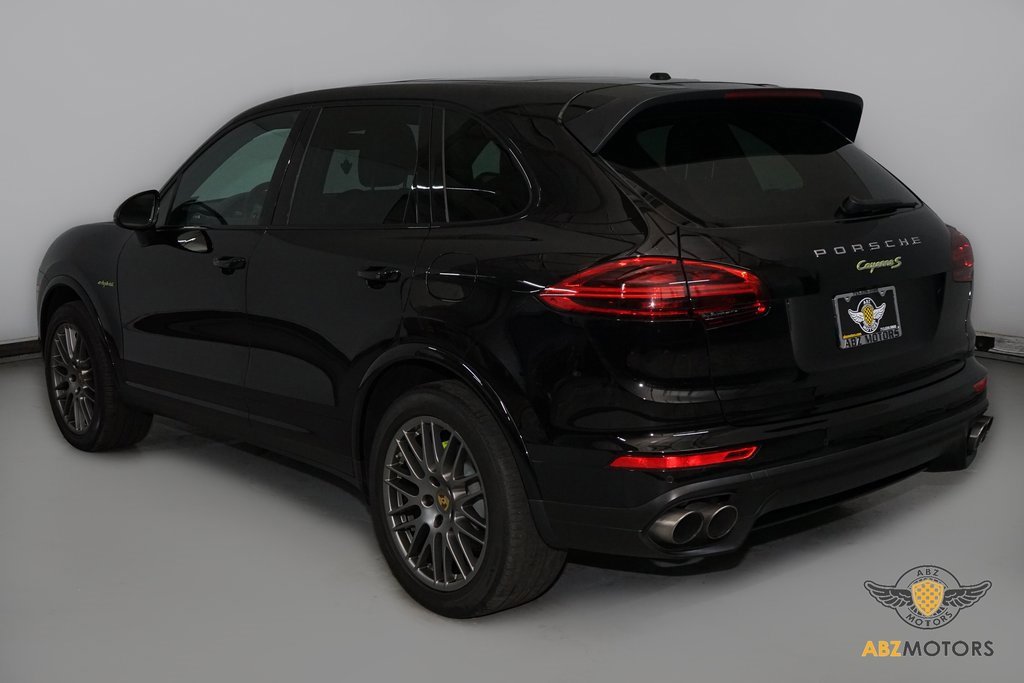 Used 2017 Porsche Cayenne S image 7