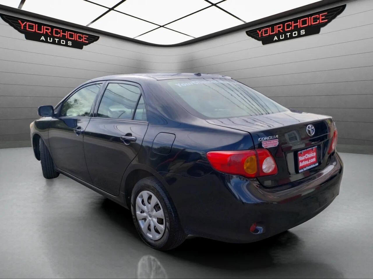 Used 2010 Toyota Corolla LE FWD image 3