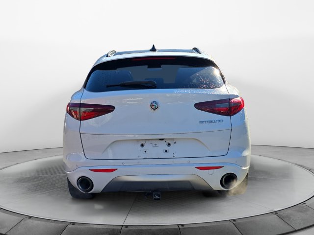 Used 2020 Alfa Romeo Stelvio Sport w/ Quick Order Package 22K Sport RWD image 4