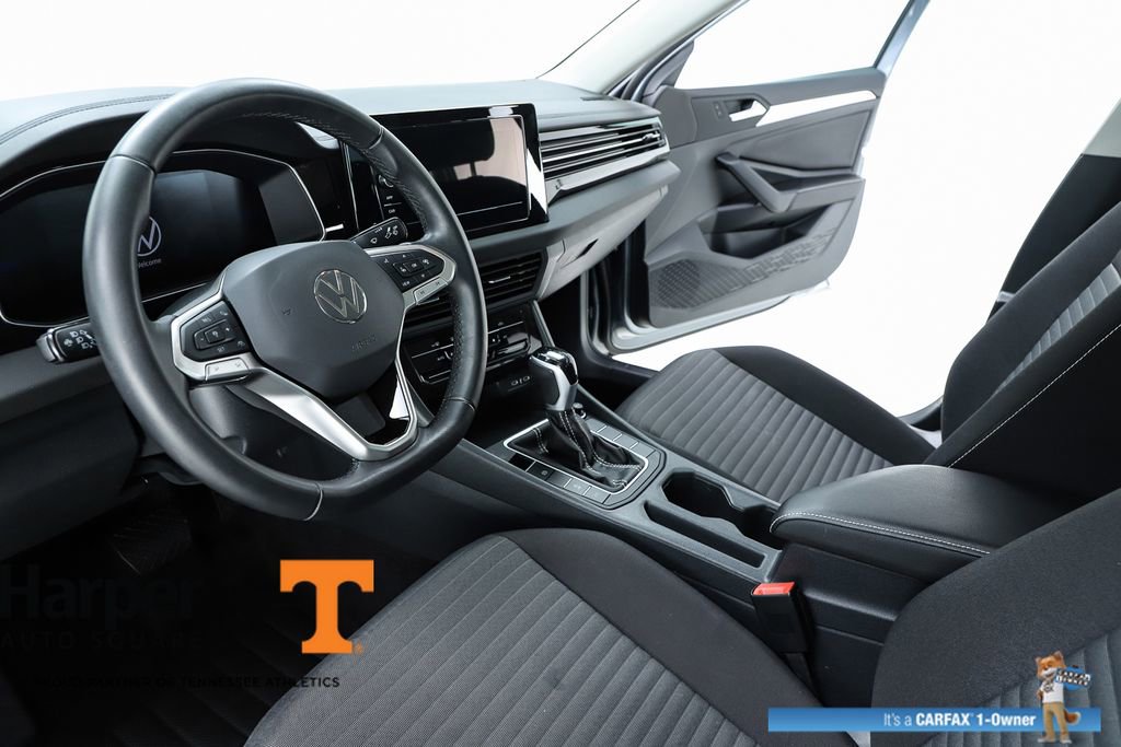 Used 2025 Volkswagen Jetta S image 19