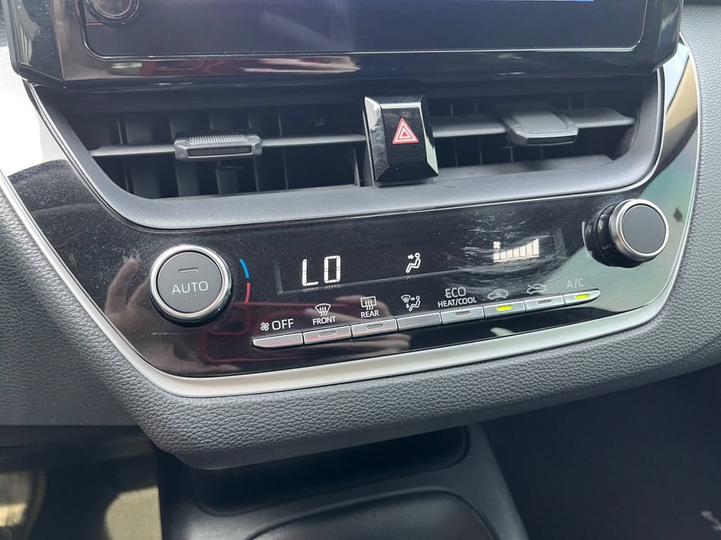 Used 2023 Toyota Corolla LE FWD image 18