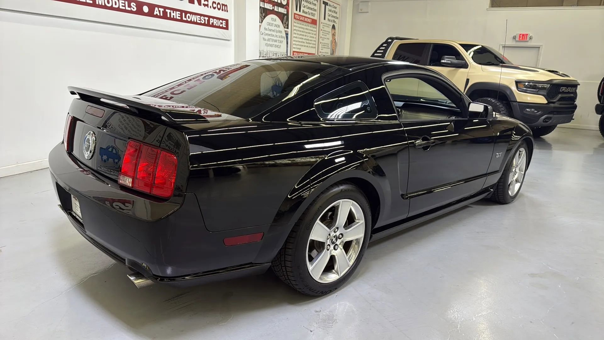 Used 2007 Ford Mustang GT image 8