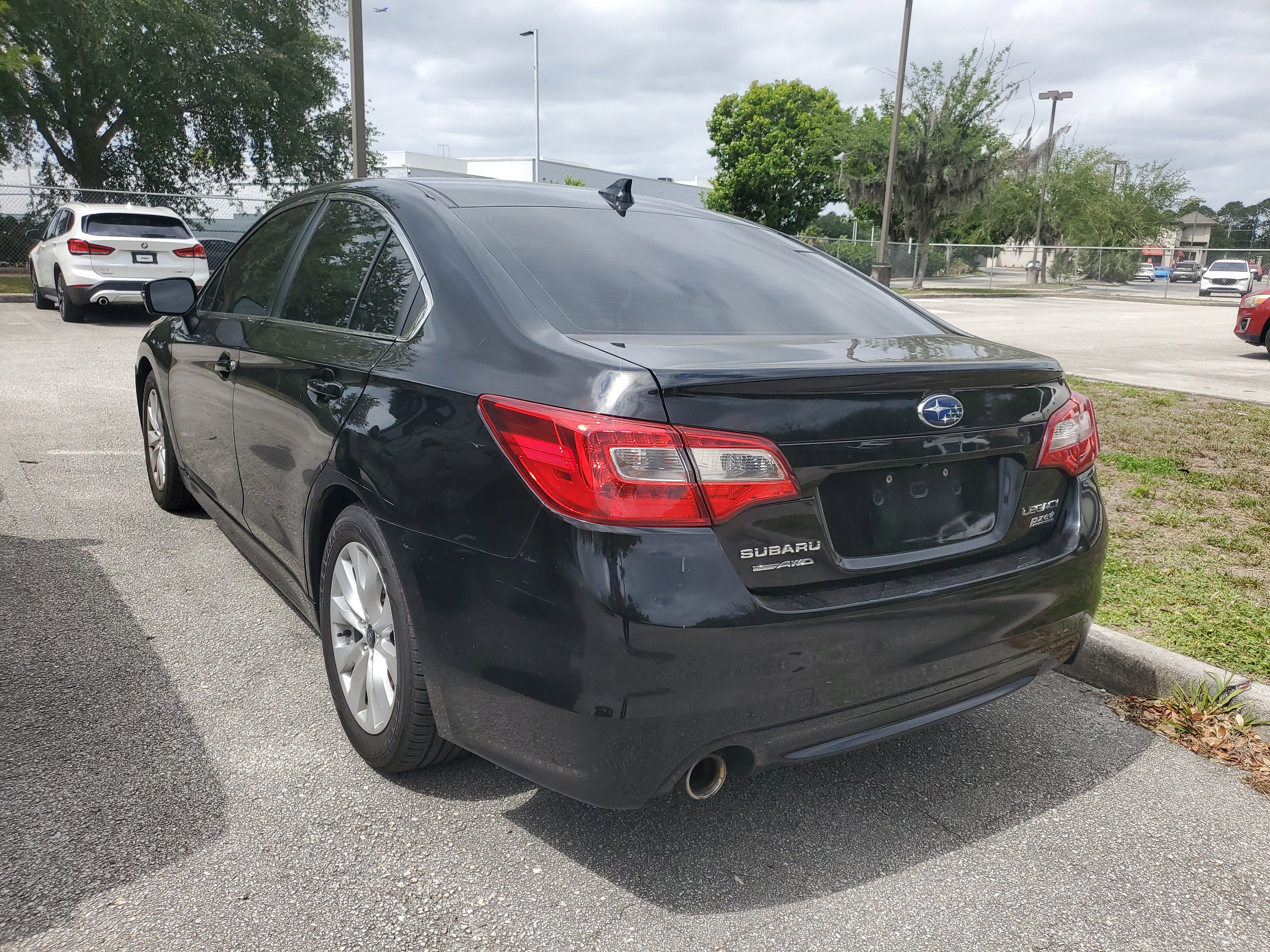 Used 2017 Subaru Legacy 2.5i Premium AWD/4WD image 4