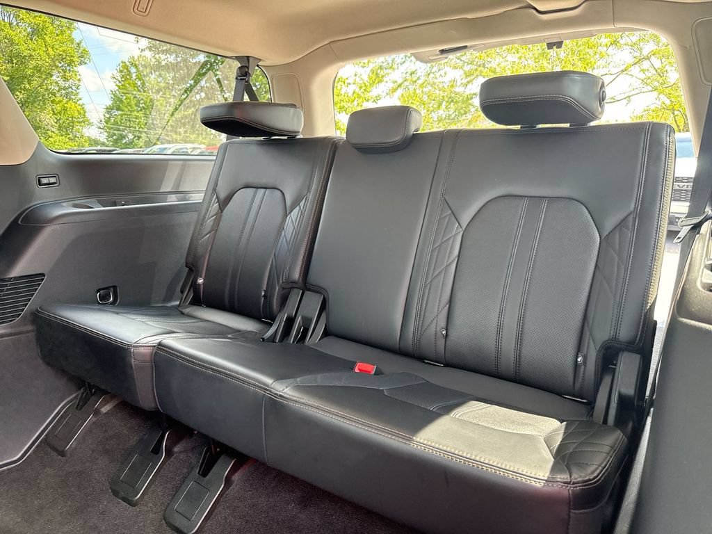 Used 2021 Ford Expedition Max Platinum AWD/4WD image 25