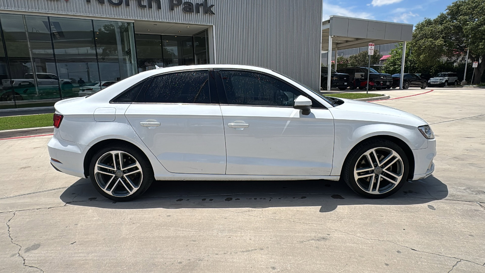 Used 2018 Audi A3 2.0T Premium FWD image 8