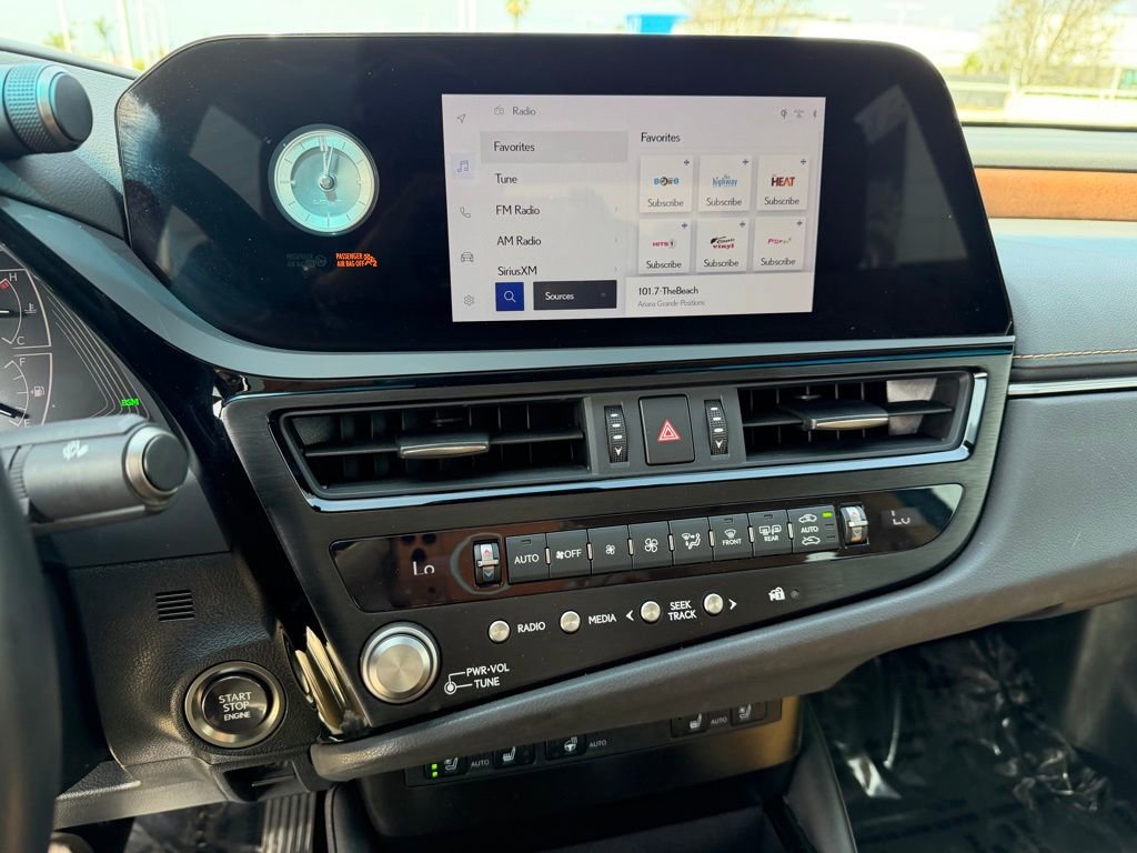 Used 2023 Lexus ES 250 w/ Premium Package image 22
