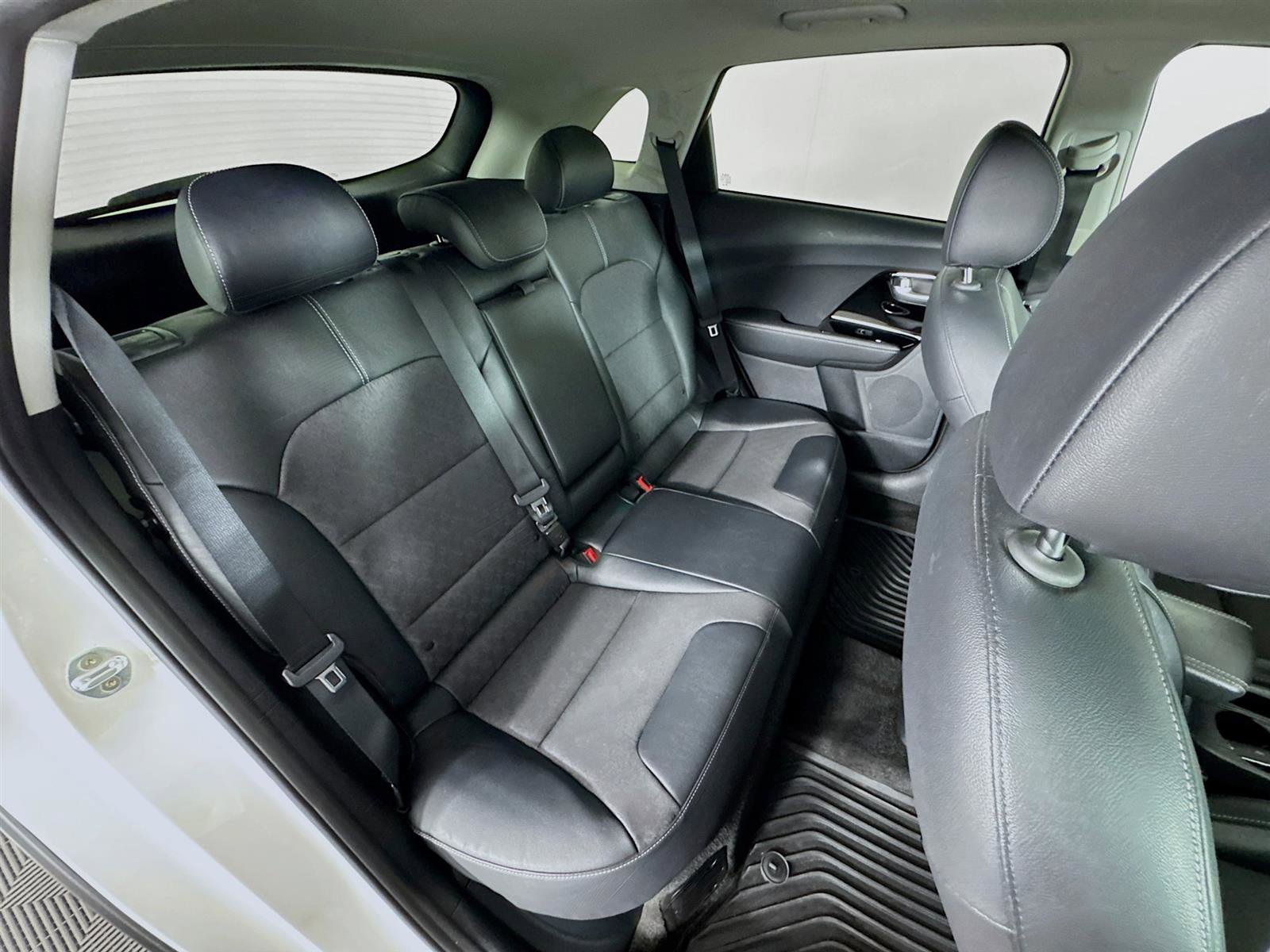 Certified 2022 Kia Niro LXS image 25