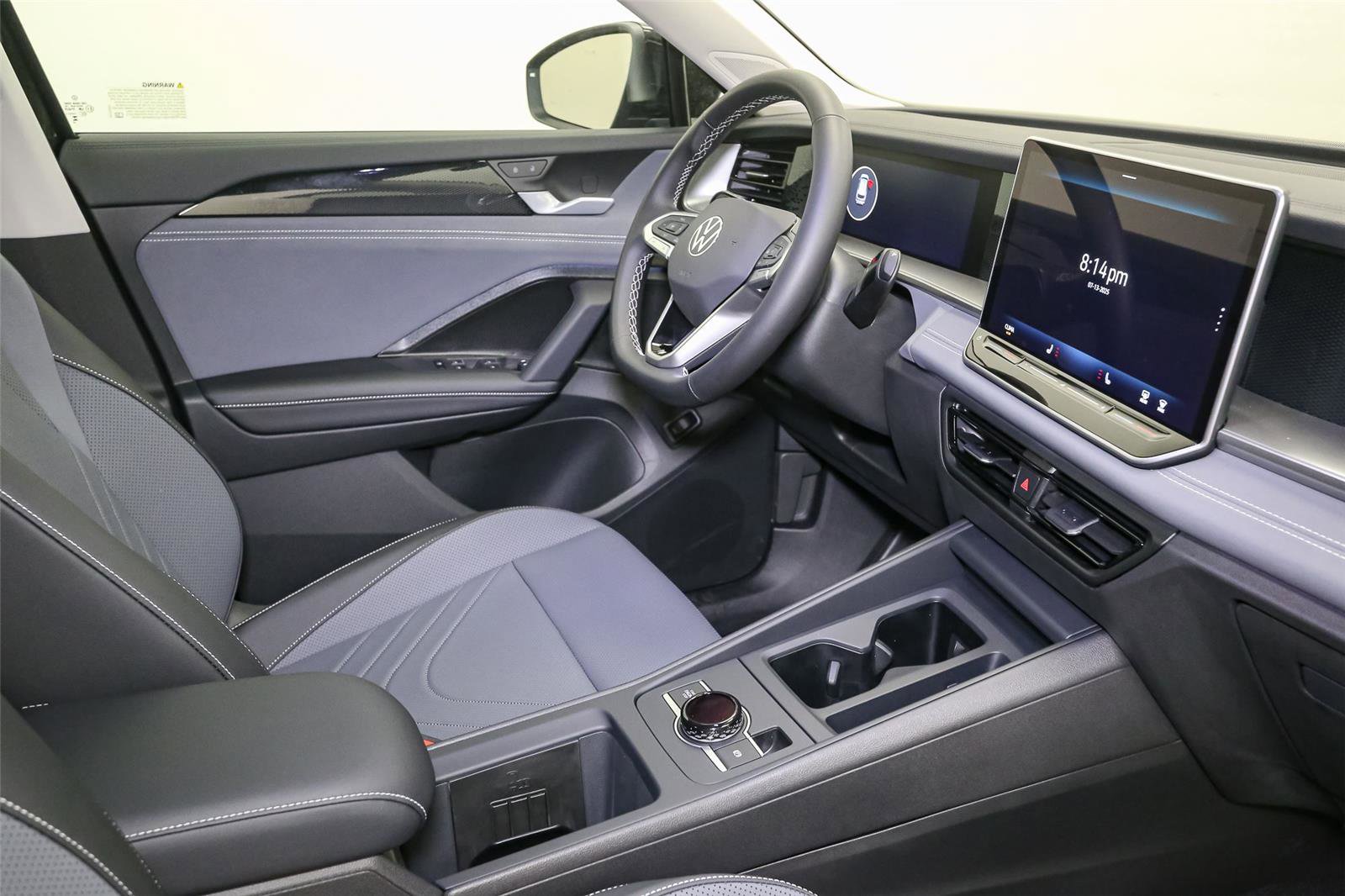 New 2025 Volkswagen Tiguan SE image 14