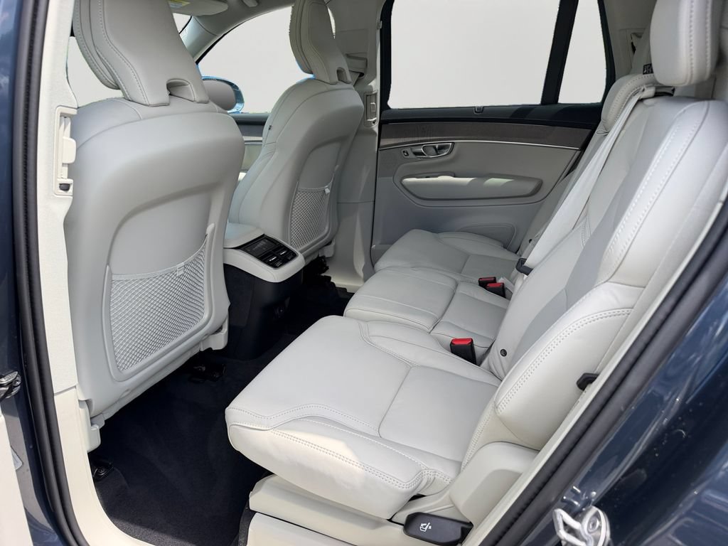 Certified 2026 Volvo XC90 B6 Ultra AWD/4WD image 12