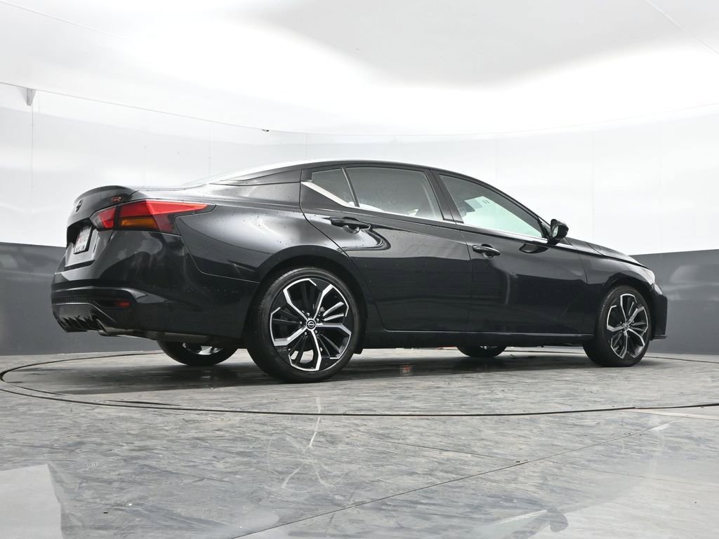 Used 2025 Nissan Altima 2.5 SR image 43