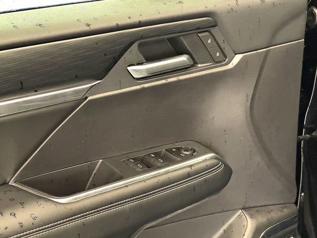 Used 2025 GMC Acadia Elevation w/ Elevation Premium Package FWD image 9