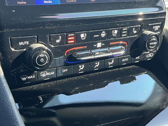 Used 2022 Jeep Grand Cherokee L Limited w/ Luxury Tech Group II image 34