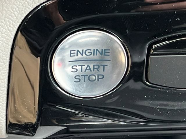 New 2024 Ford Escape SE w/ PHEV Premium Package image 29