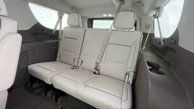 Used 2023 GMC Yukon XL Denali image 47