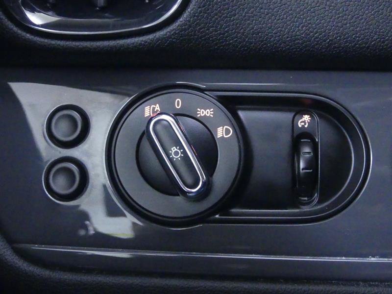 Used 2017 MINI Cooper Countryman FWD image 18
