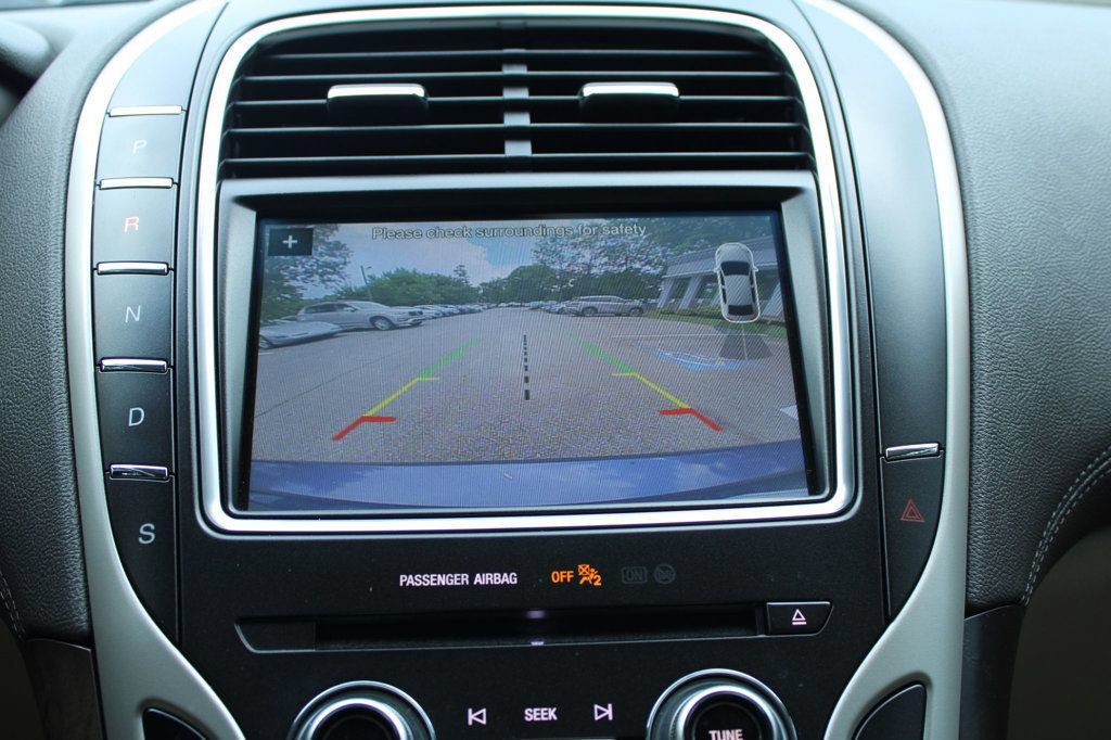 Used 2018 Lincoln MKX Select w/ Select Plus Package FWD image 19